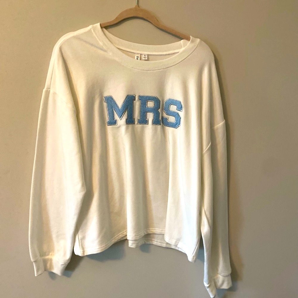 David’s Bridal “MRS” sweatshirt with tags